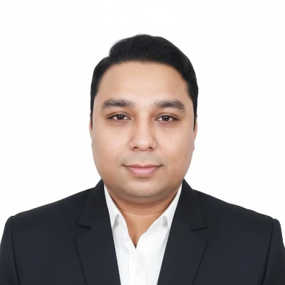 Tutor Dr Veejai Gupta